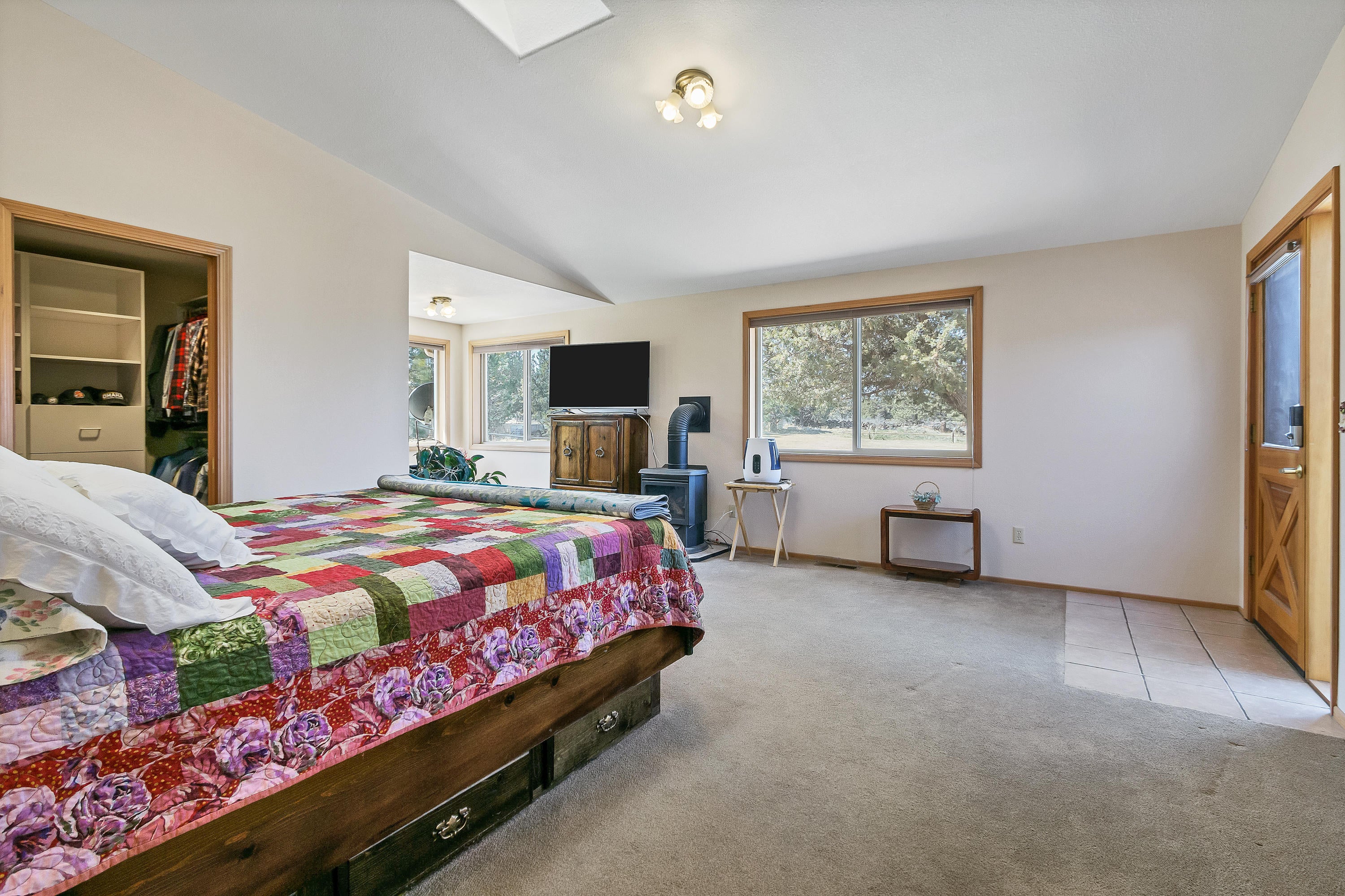 62649 Erickson Road Bend, OR 97701 - Photo 18 of 33 DSC04507