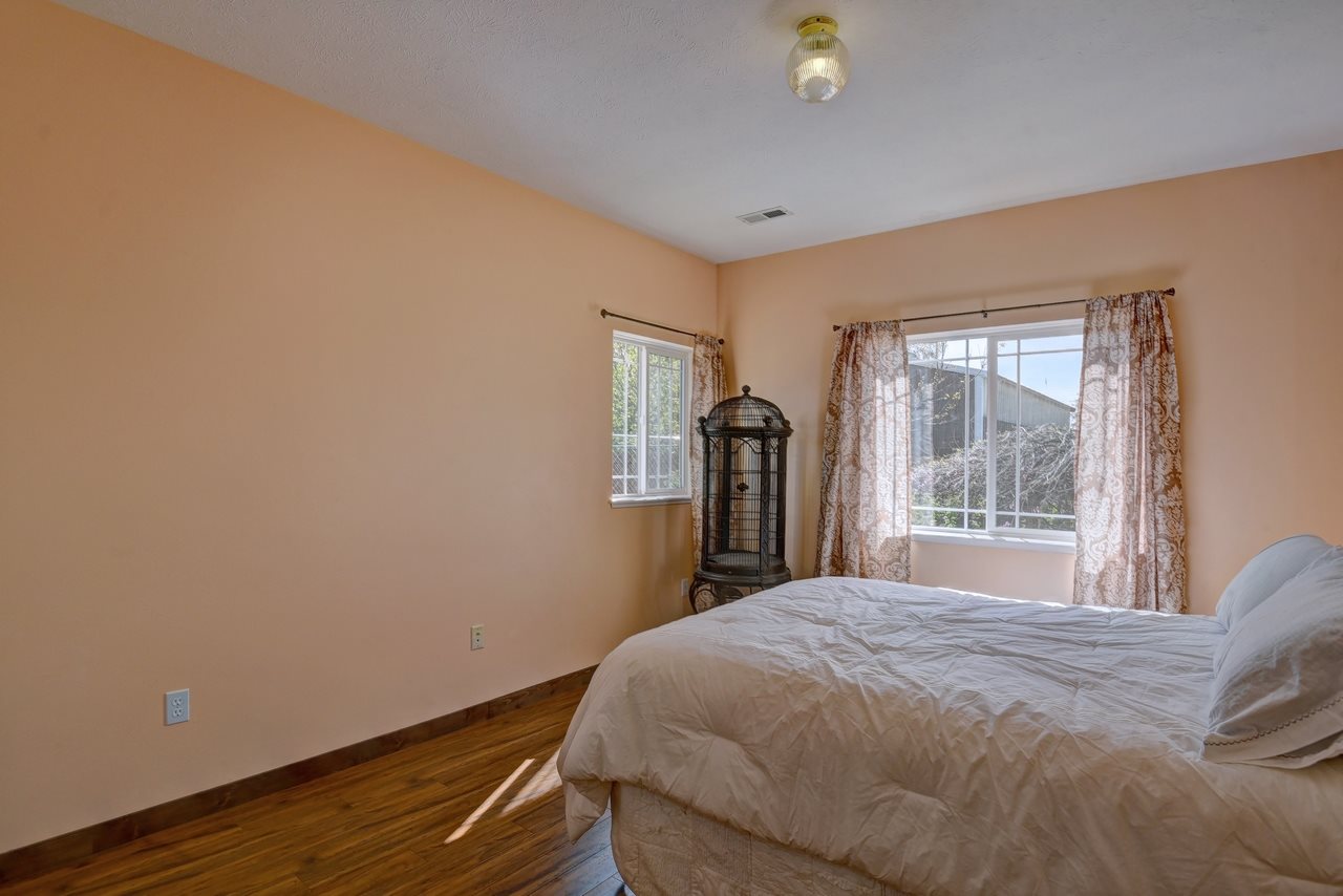 4903 North Best Road Spokane Valley, WA 99216 - Photo 12 of 18 Gallery Image 12