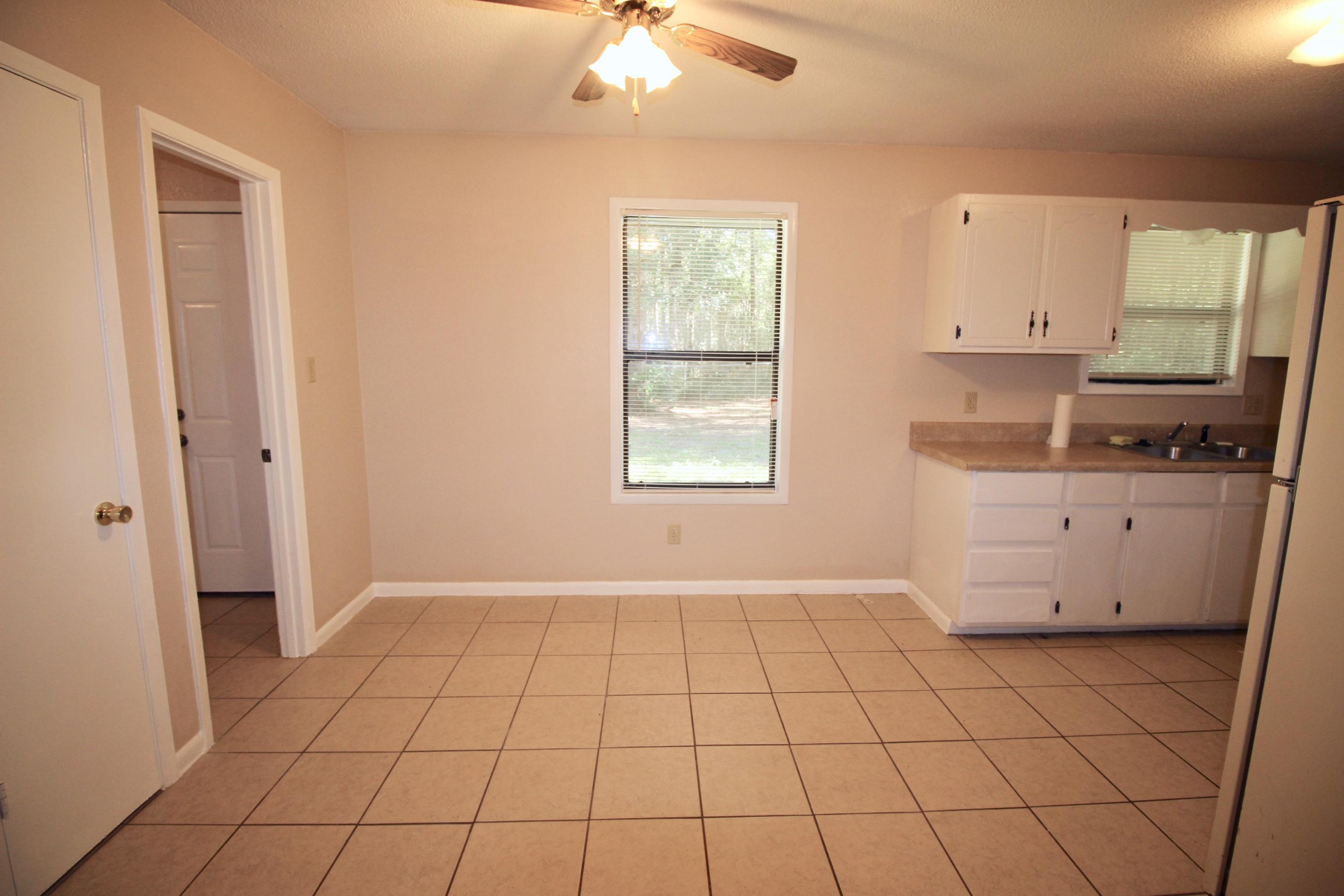 86 Lee Road DeFuniak Springs, FL 32433 - Photo 6 of 19 fullsizeoutput_459