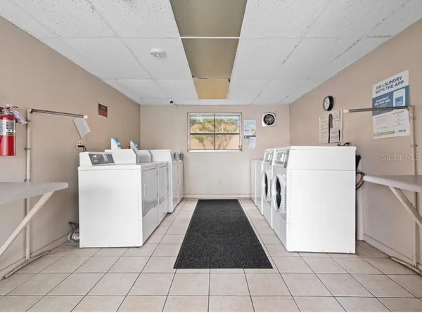$1,400 | 2525 West Bay Drive, Unit A44, Belleair Bluffs, FL 33770
