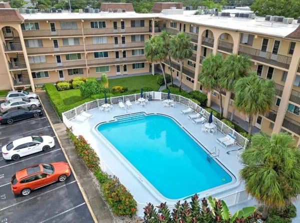 $1,400 | 2525 West Bay Drive, Unit A44, Belleair Bluffs, FL 33770