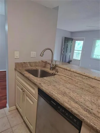 $1,400 | 2525 West Bay Drive, Unit A44, Belleair Bluffs, FL 33770