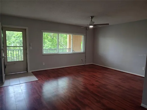 $1,400 | 2525 West Bay Drive, Unit A44, Belleair Bluffs, FL 33770