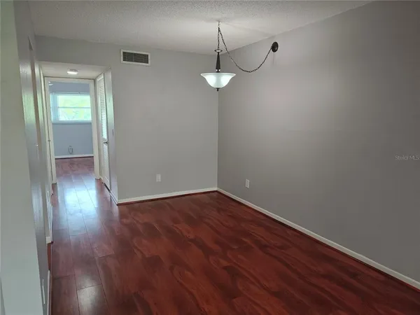 $1,400 | 2525 West Bay Drive, Unit A44, Belleair Bluffs, FL 33770