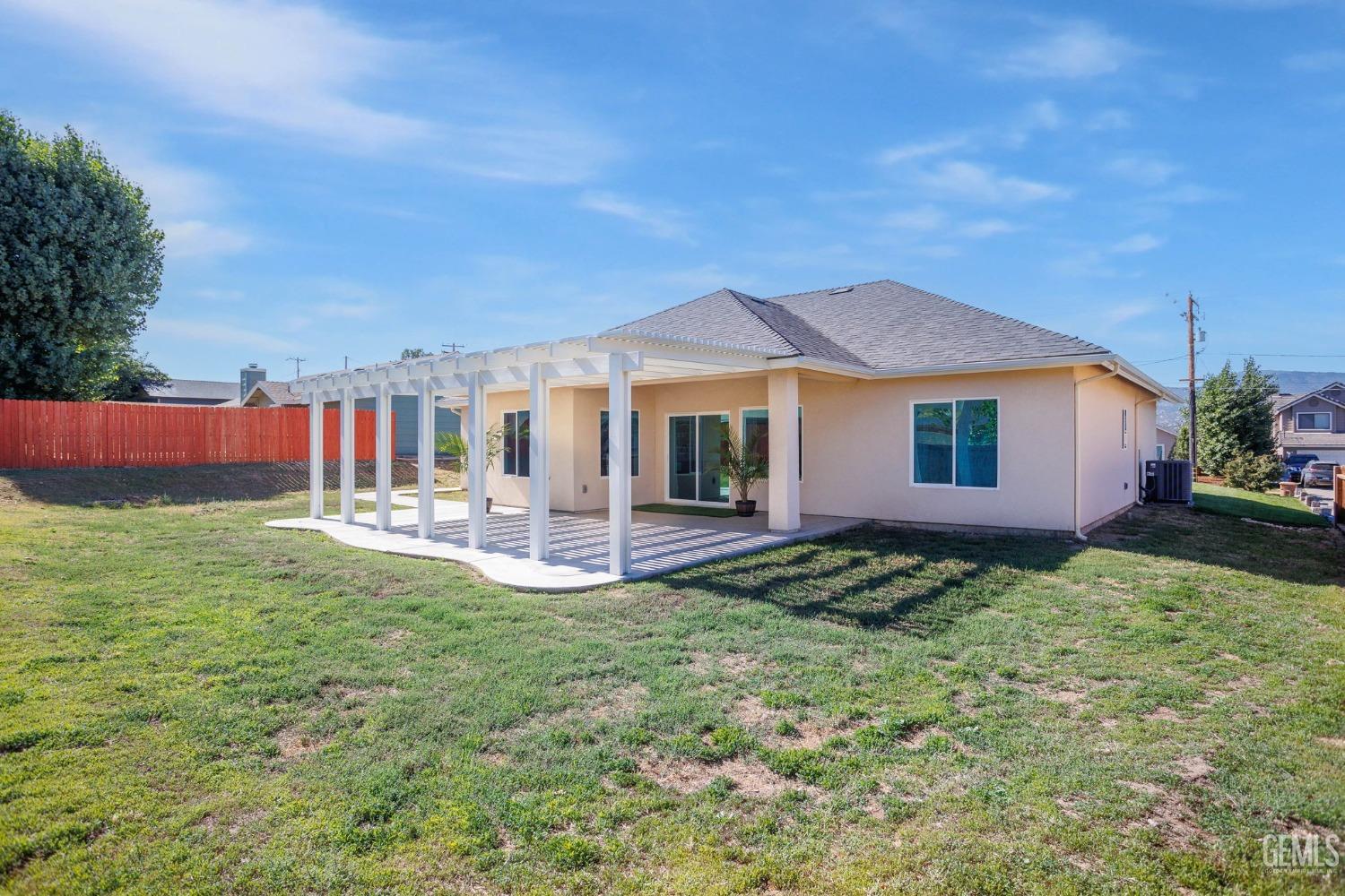 Undisclosed Address Tehachapi, CA 93561 - Photo 36 of 41 a view of a house with a yard and sitting area