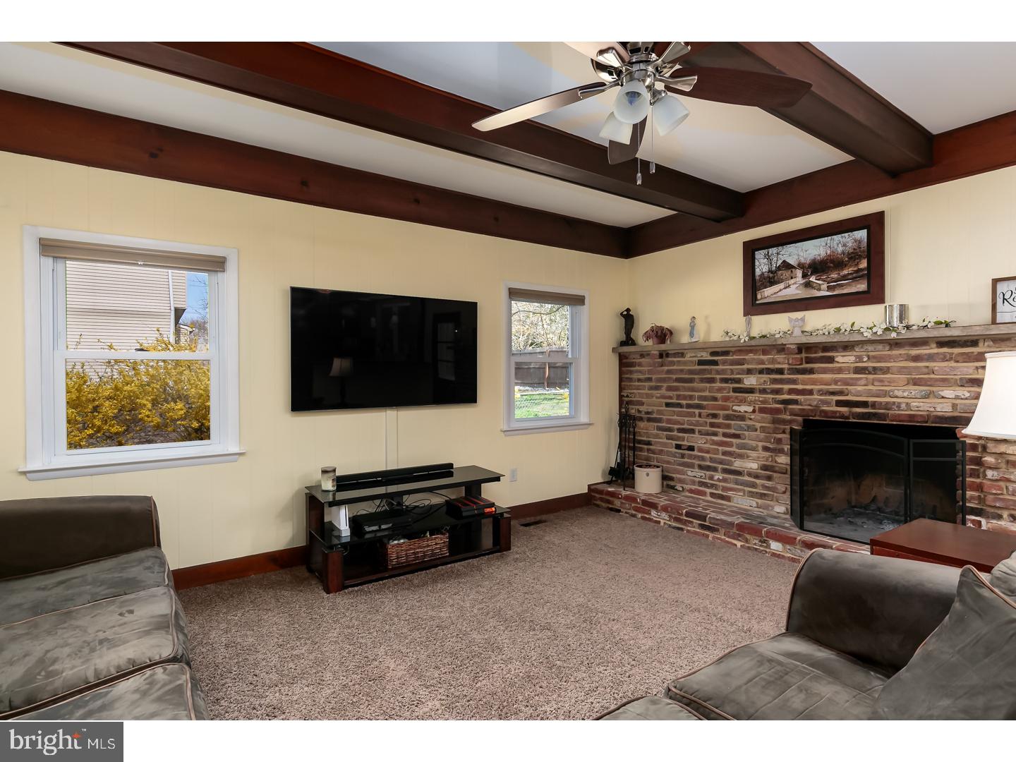 550 Perry Drive Mount Laurel, NJ 08054 - Photo 13 of 25 Family Room