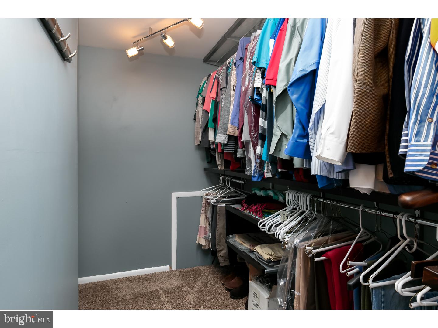 550 Perry Drive Mount Laurel, NJ 08054 - Photo 18 of 25 Walk-in Closet