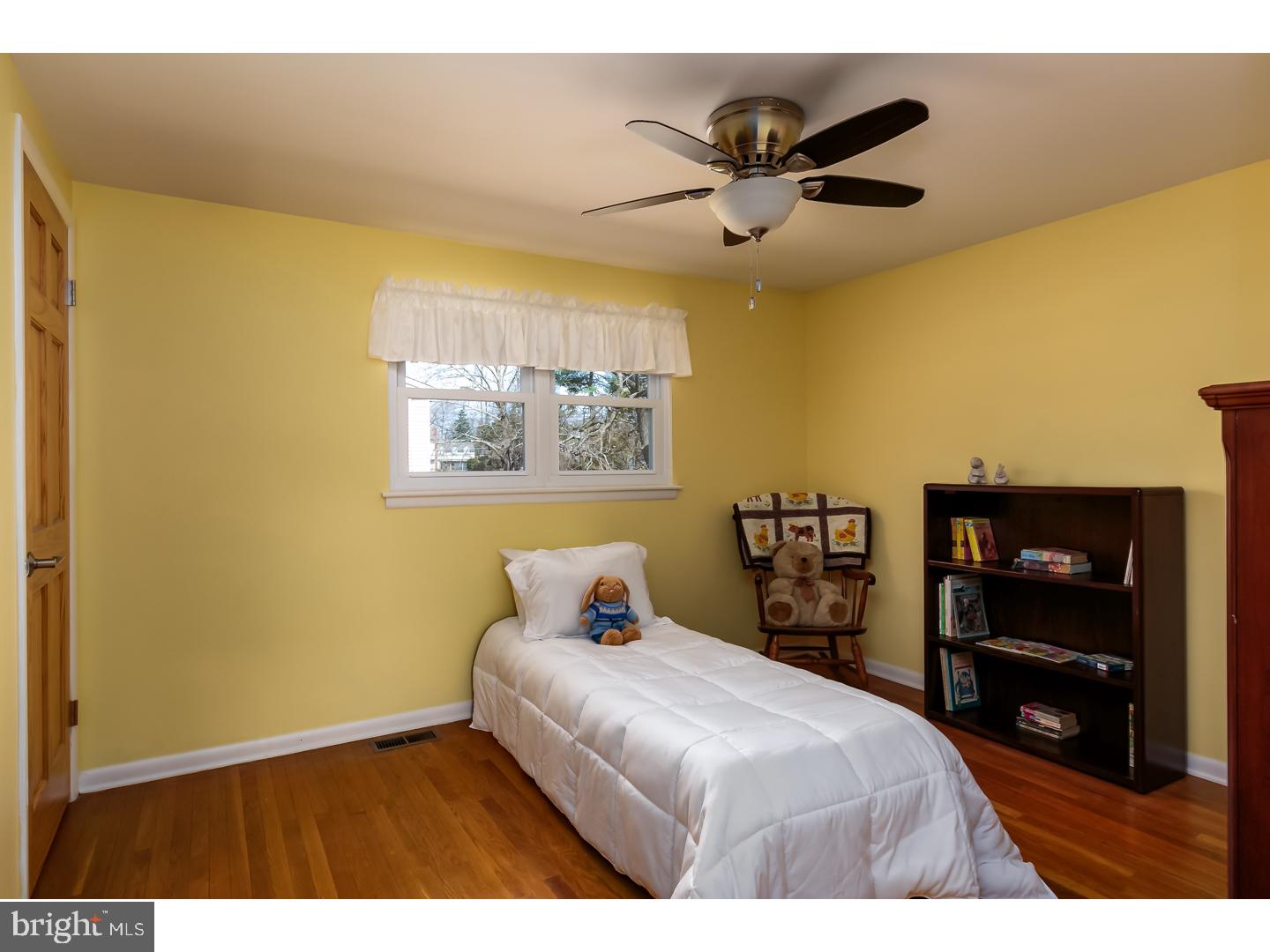 550 Perry Drive Mount Laurel, NJ 08054 - Photo 21 of 25 Bedroom 4