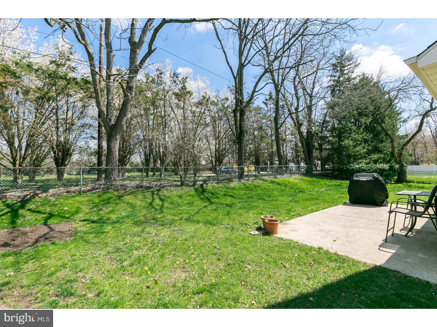 550 Perry Drive Mount Laurel, NJ 08054 - Photo 24 of 25 Exterior Back