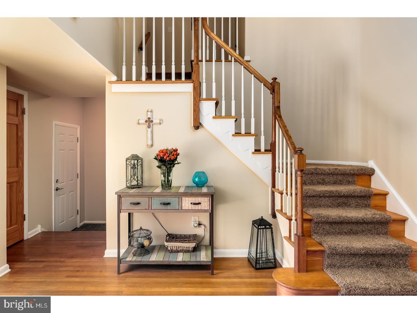 550 Perry Drive Mount Laurel, NJ 08054 - Photo 4 of 25 Foyer