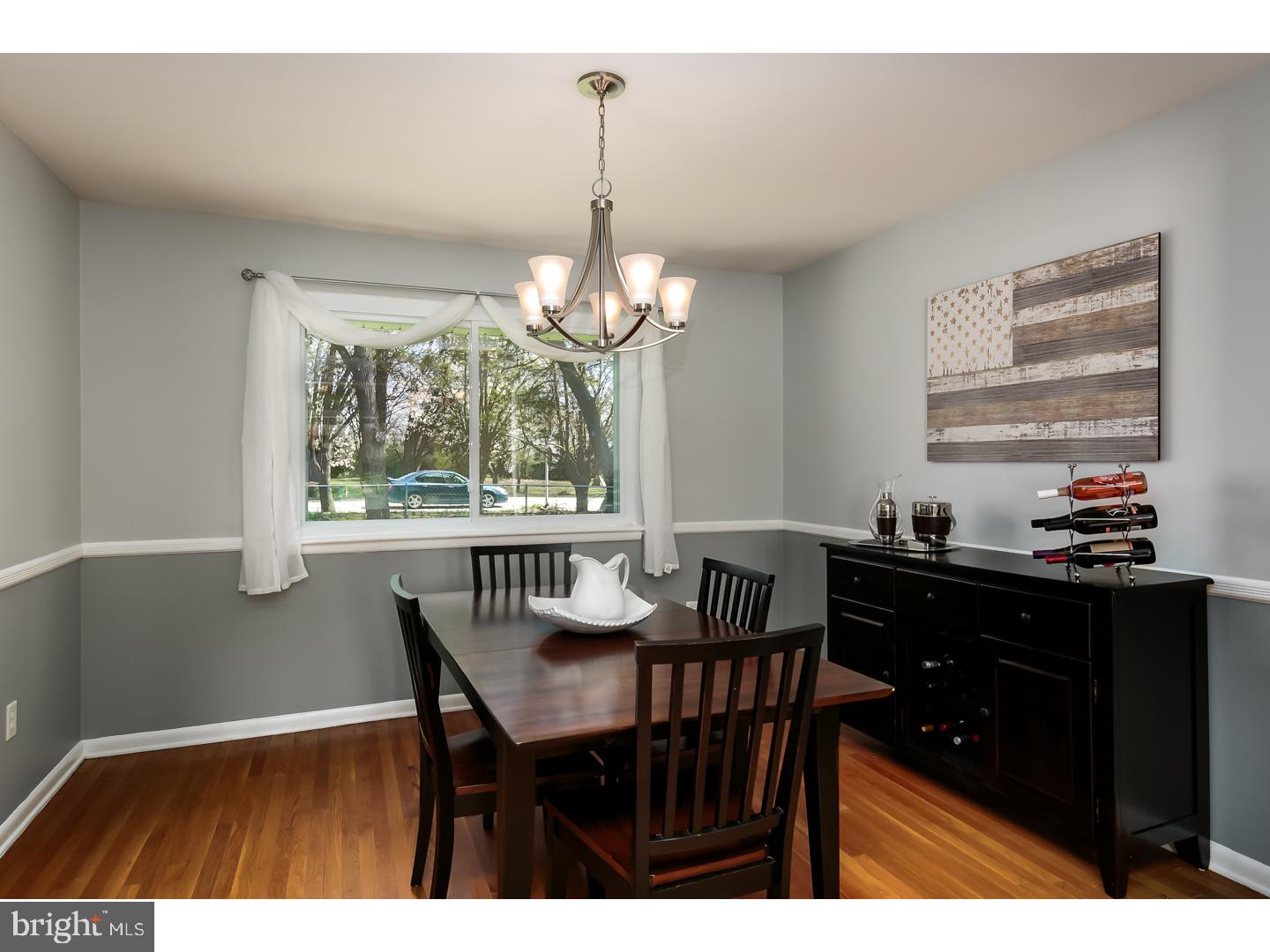 550 Perry Drive Mount Laurel, NJ 08054 - Photo 7 of 25 Dining Room