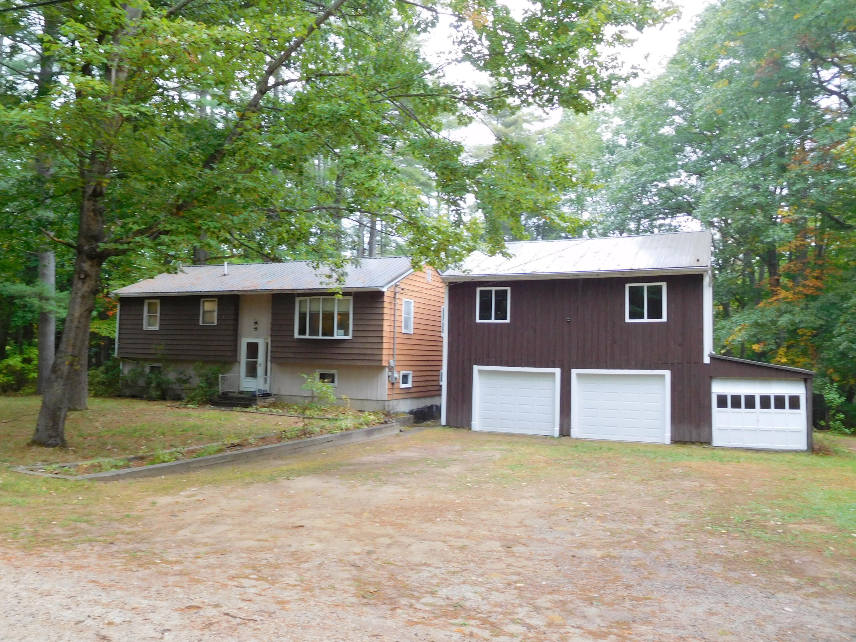 107 Riverside Drive Mechanic Falls, ME 04256 - Photo 1 of 35 01