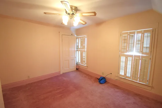 $184,900 | 301 South Van Rensselaer Street, Rensselaer, IN 47978