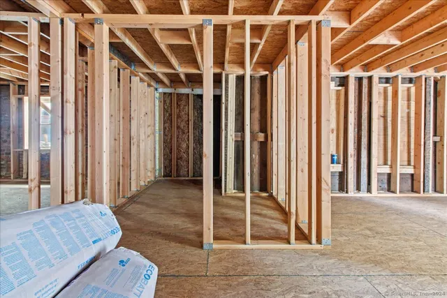 $240,000 | 220 Franklin Street, Norwich, CT 06360