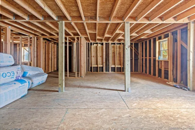 $240,000 | 220 Franklin Street, Norwich, CT 06360