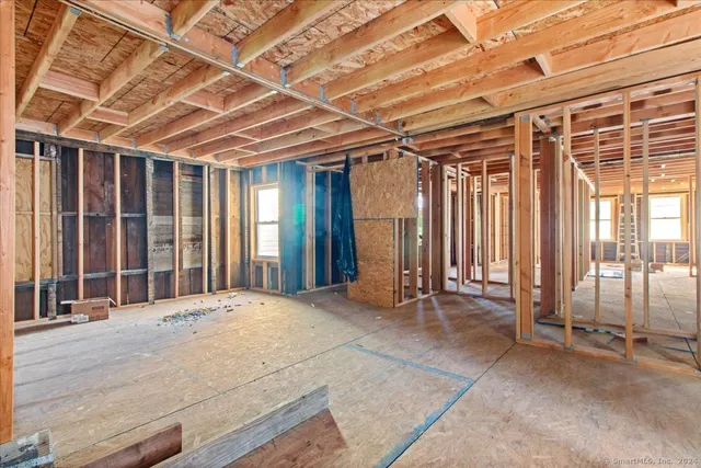 $240,000 | 220 Franklin Street, Norwich, CT 06360