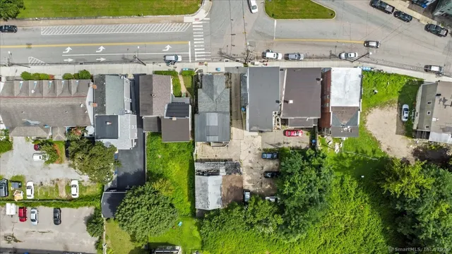 $240,000 | 220 Franklin Street, Norwich, CT 06360