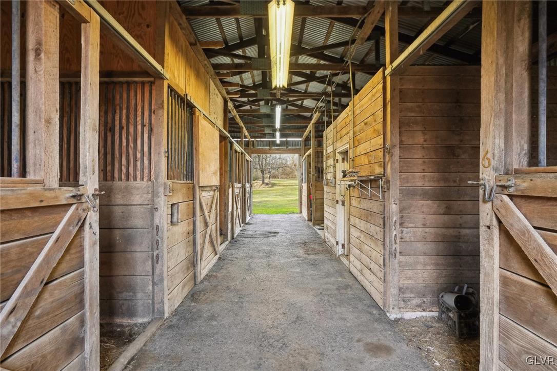 2426 Keeler Road Bath, PA 18014 - Photo 30 of 40 a view of an entryway
