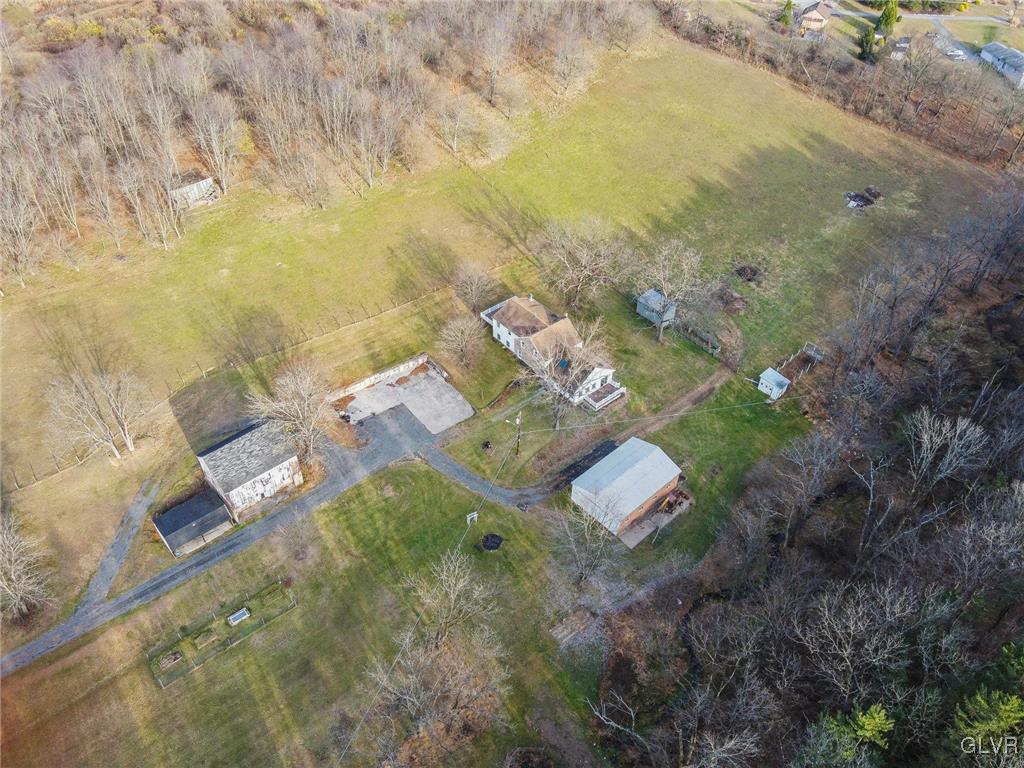 2426 Keeler Road Bath, PA 18014 - Photo 38 of 40 an aerial view of residential houses with outdoor space