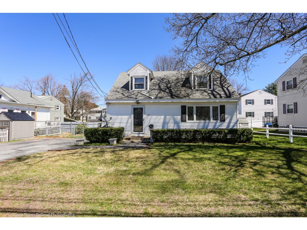 241 Calef Road Manchester, NH 03103 - Photo 1 of 19