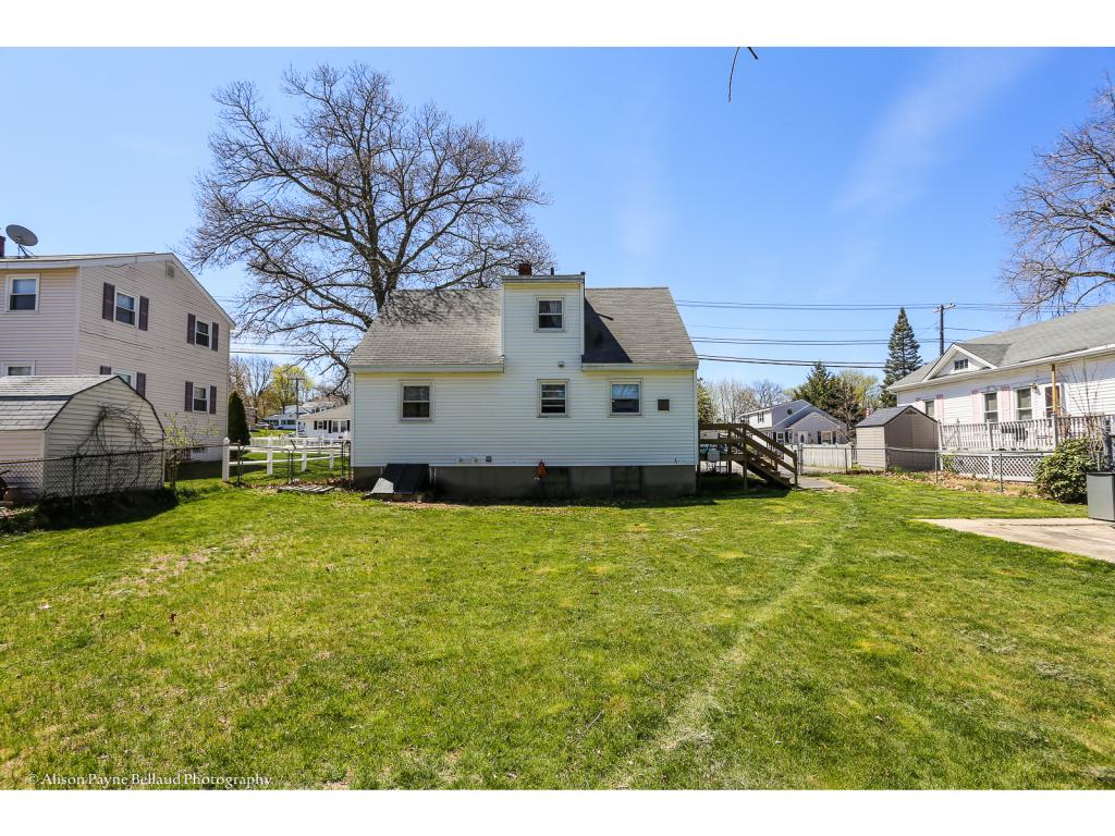 241 Calef Road Manchester, NH 03103 - Photo 17 of 19