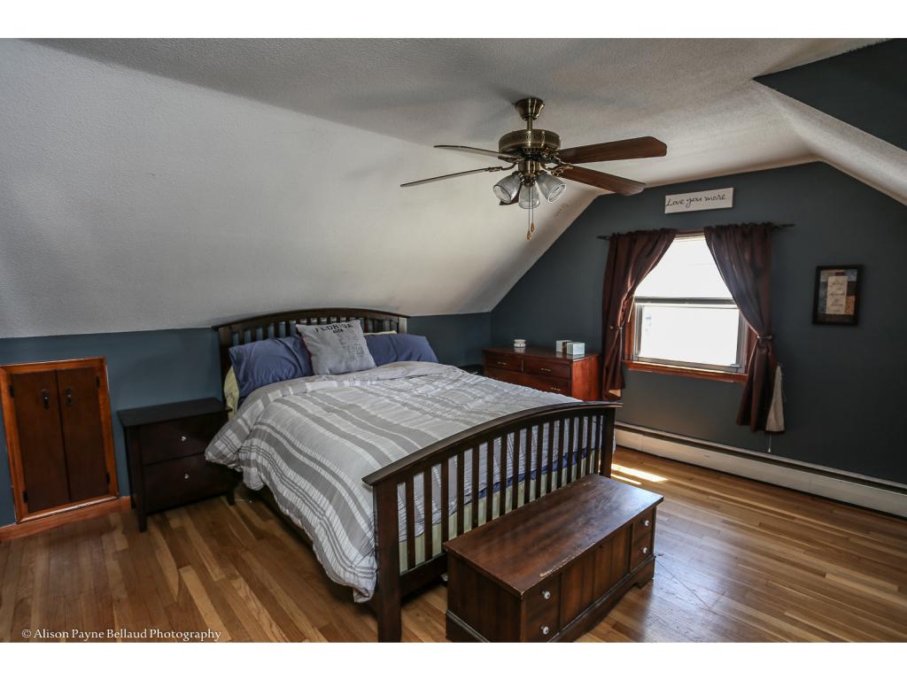 241 Calef Road Manchester, NH 03103 - Photo 8 of 19