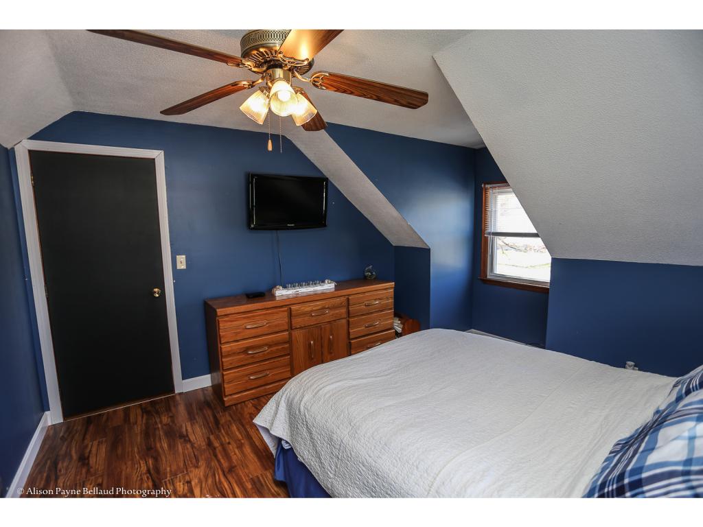 241 Calef Road Manchester, NH 03103 - Photo 9 of 19