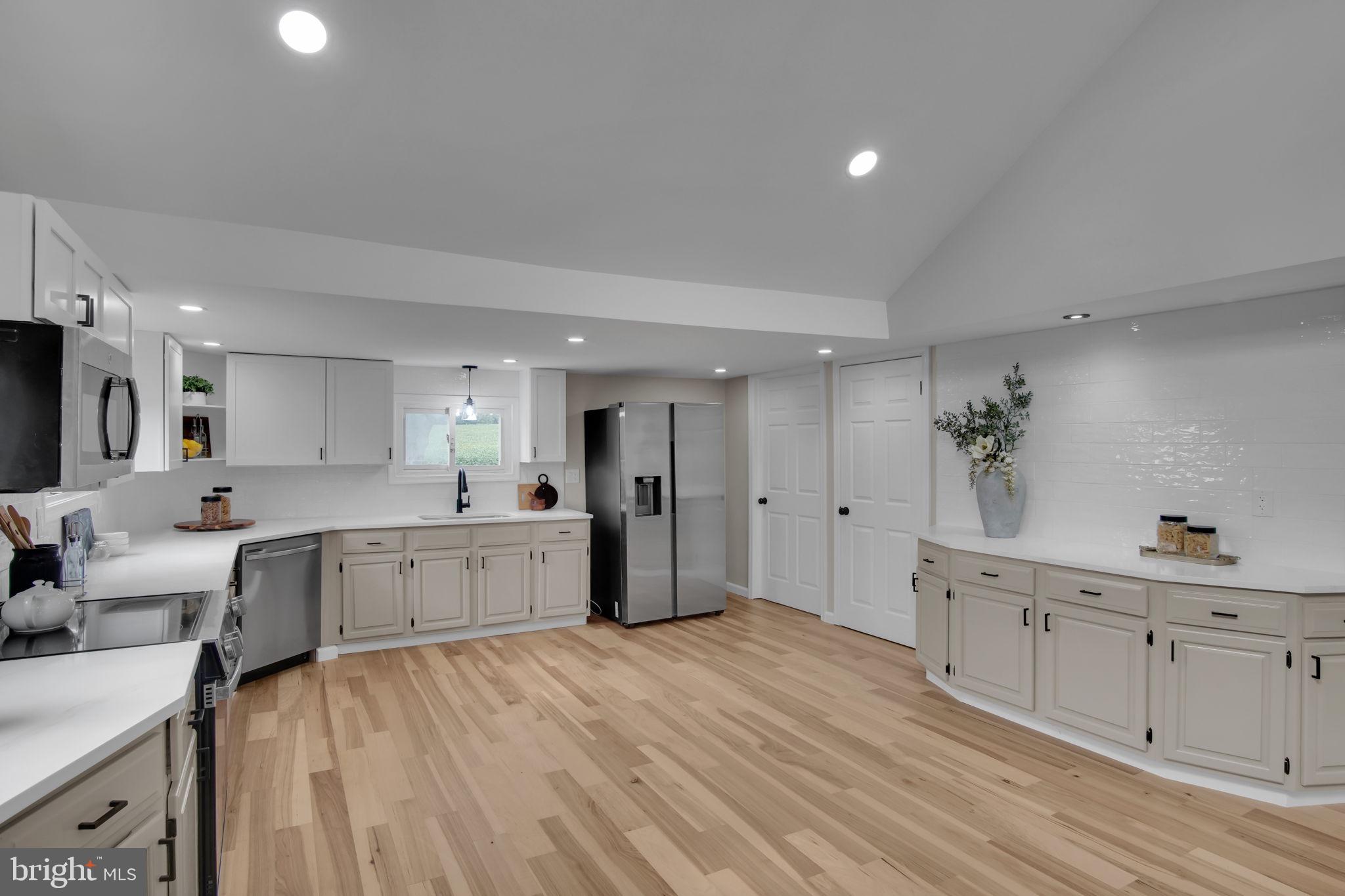 275 Manor Road Red Lion, PA 17356 - Photo 11 of 41 Gallery Image 11