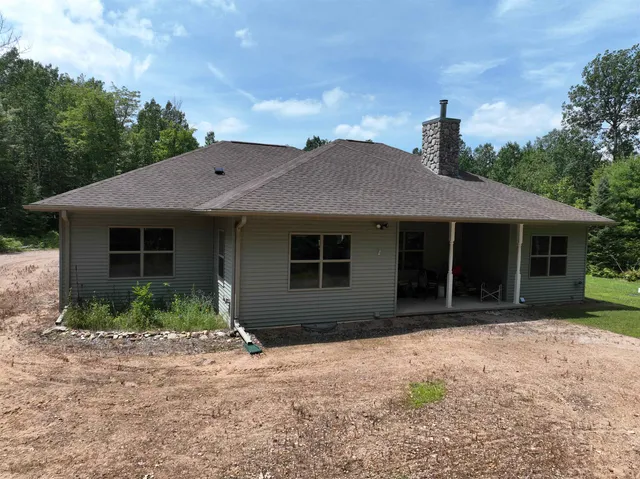 $555,000 | W7239 Kodiak Drive, Pembine, WI 54156