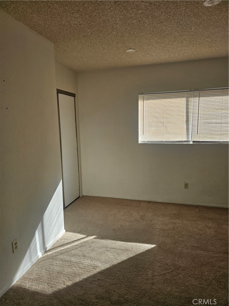 438 East Ave Q7, Unit B Palmdale, CA 93550 - Photo 16 of 26 a view of an empty room