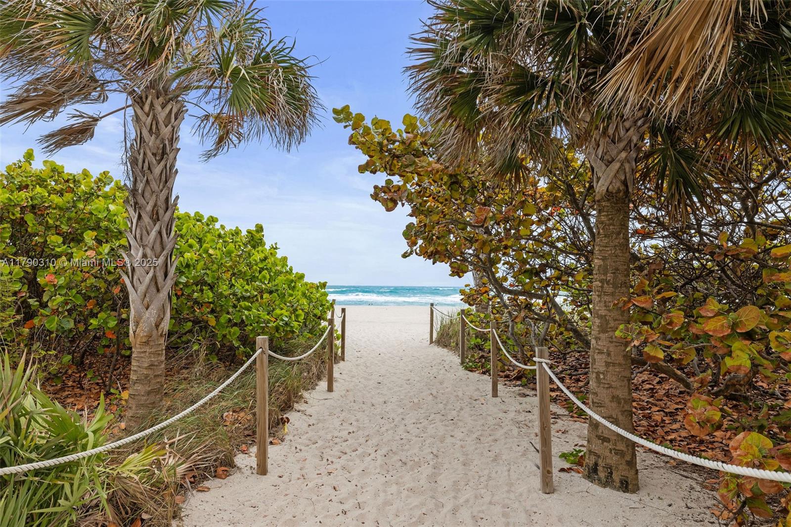 5055 Collins Avenue, Unit 6M Miami Beach, FL 33140 - Photo 33 of 40 a view of an outdoor space