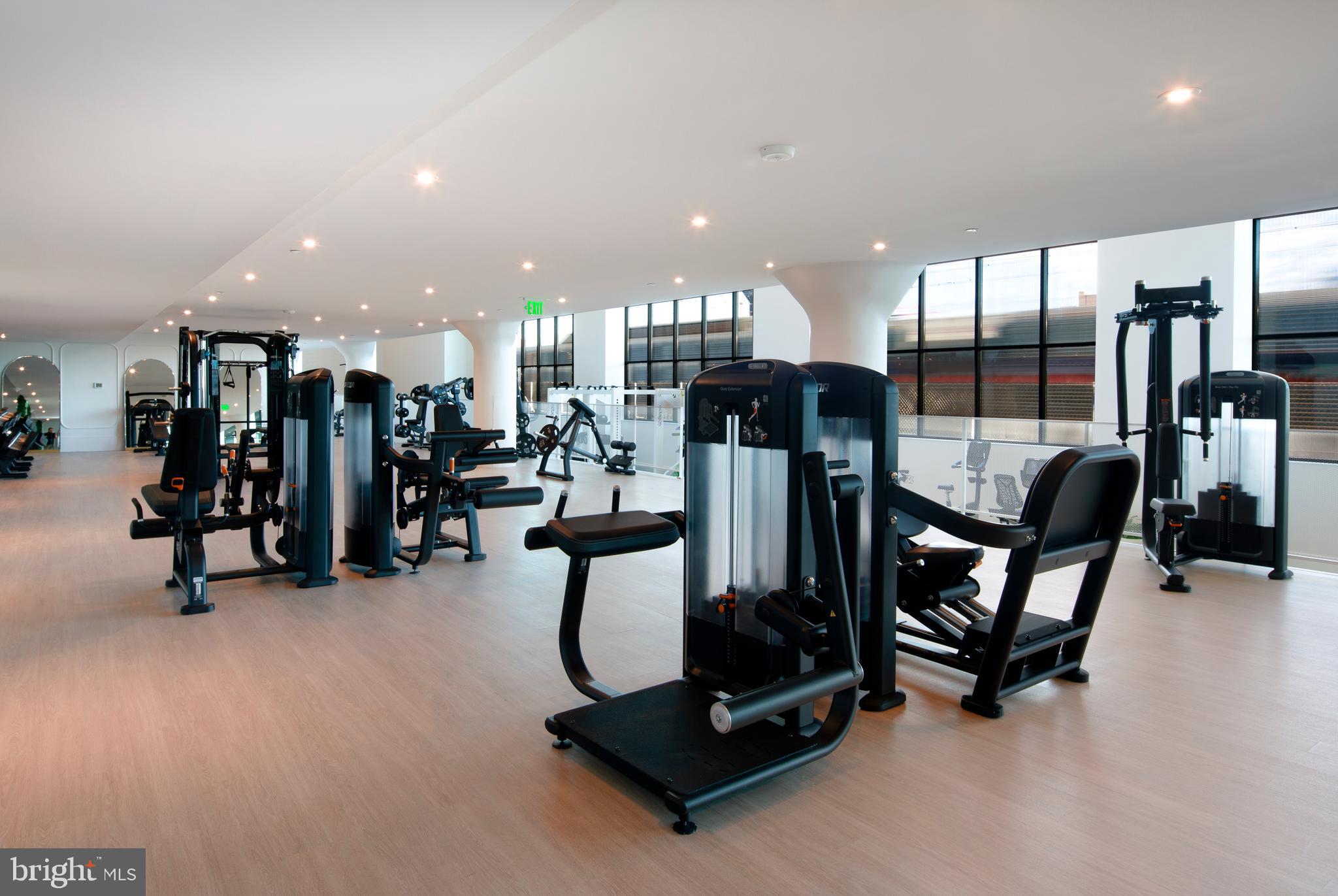 815-17 Poplar Street, Unit D Philadelphia, PA 19123 - Photo 8 of 15 a view of a room with gym equipment