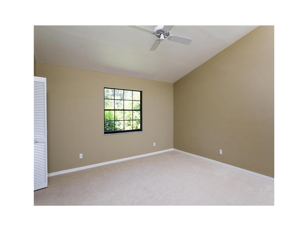 708 Date Palm Road Vero Beach, FL 32963 - Photo 16 of 35 Gallery Image 16