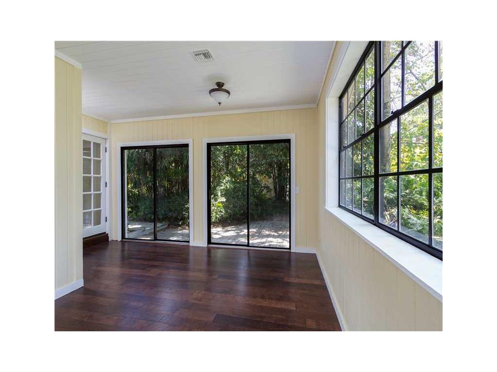708 Date Palm Road Vero Beach, FL 32963 - Photo 19 of 35 Gallery Image 19