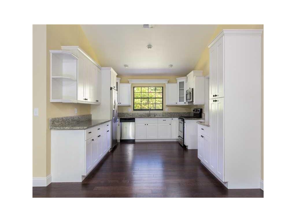 708 Date Palm Road Vero Beach, FL 32963 - Photo 7 of 35 Gallery Image 7