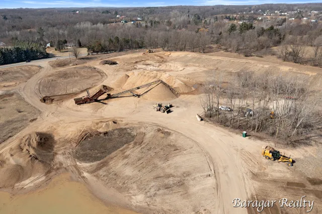 $1,300,000 | 12056 Algoma Avenue Northeast, Cedar Springs, MI 49319