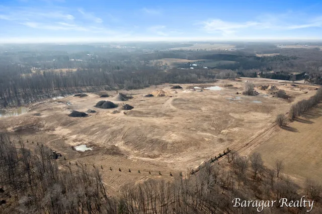 $1,300,000 | 12056 Algoma Avenue Northeast, Cedar Springs, MI 49319