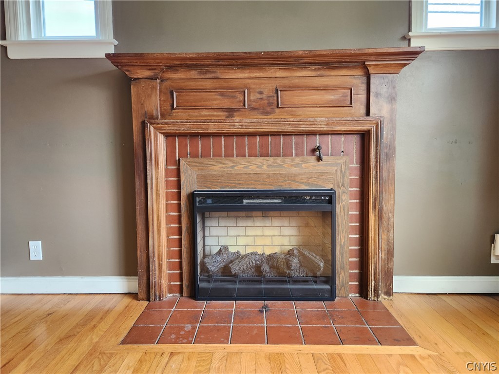 200 Windemere Road Syracuse, NY 13219 - Photo 5 of 29 Fireplace with electric insert