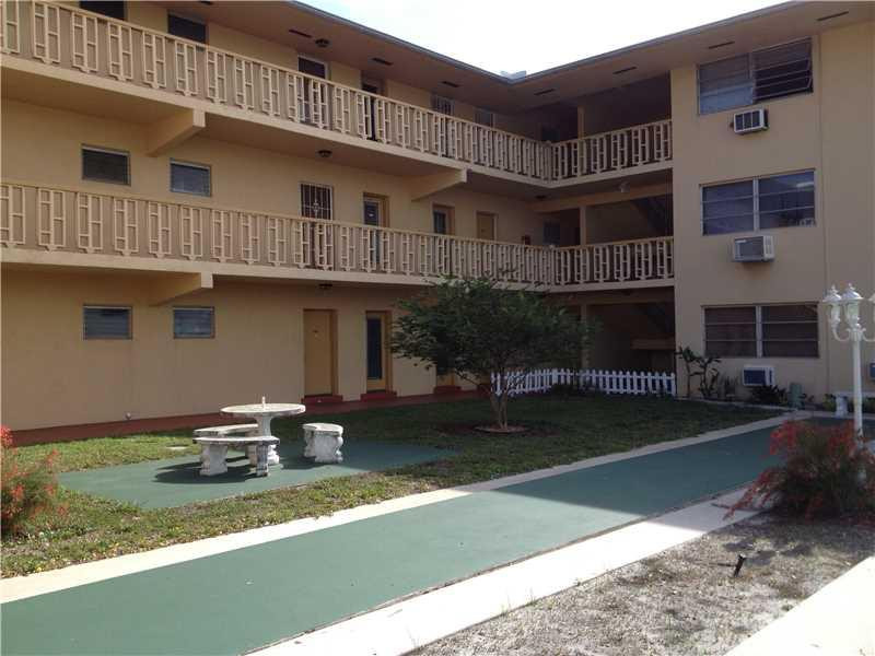 1050 East Sample Road, Unit 108B Pompano Beach, FL 33064 - Photo 2 of 9 Exterior Front.