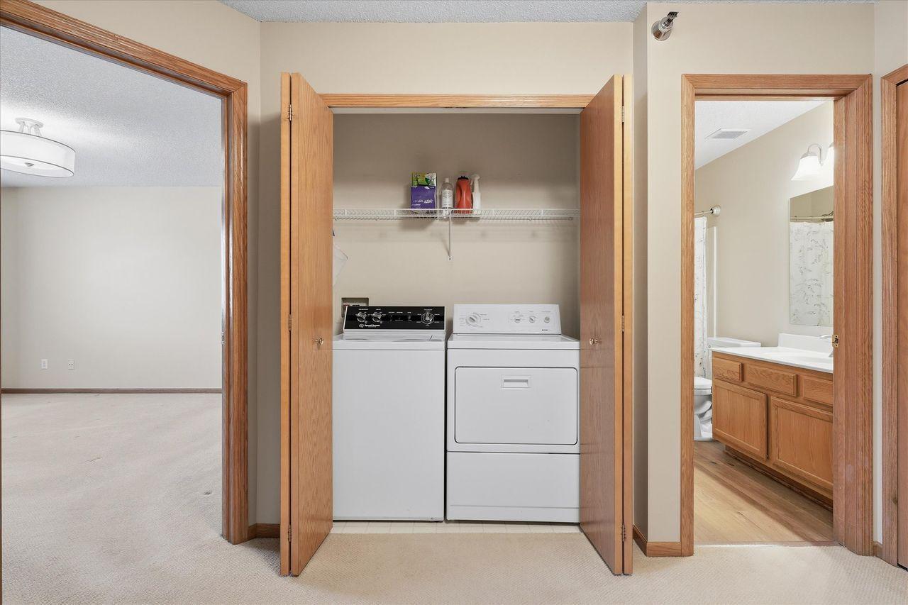 8465 Cortland Road Eden Prairie, MN 55344 - Photo 11 of 18