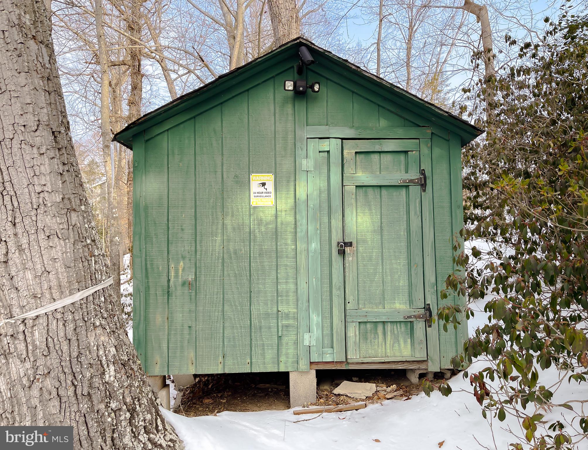 11525 Palo Alto Road Lusby, MD 20657 - Photo 73 of 74 a green house with a outdoor space