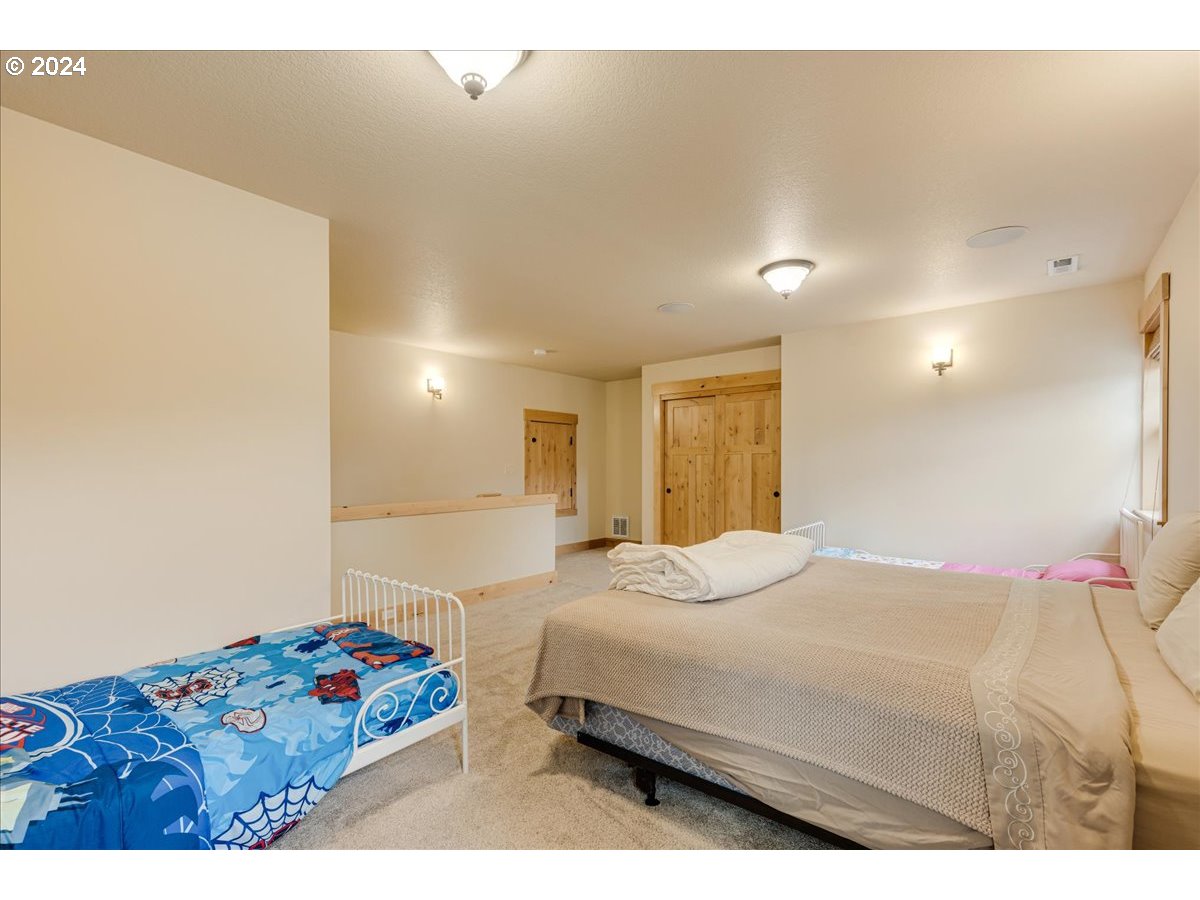 21501 Southwest Nicholas View Drive Sherwood, OR 97140 - Photo 30 of 48