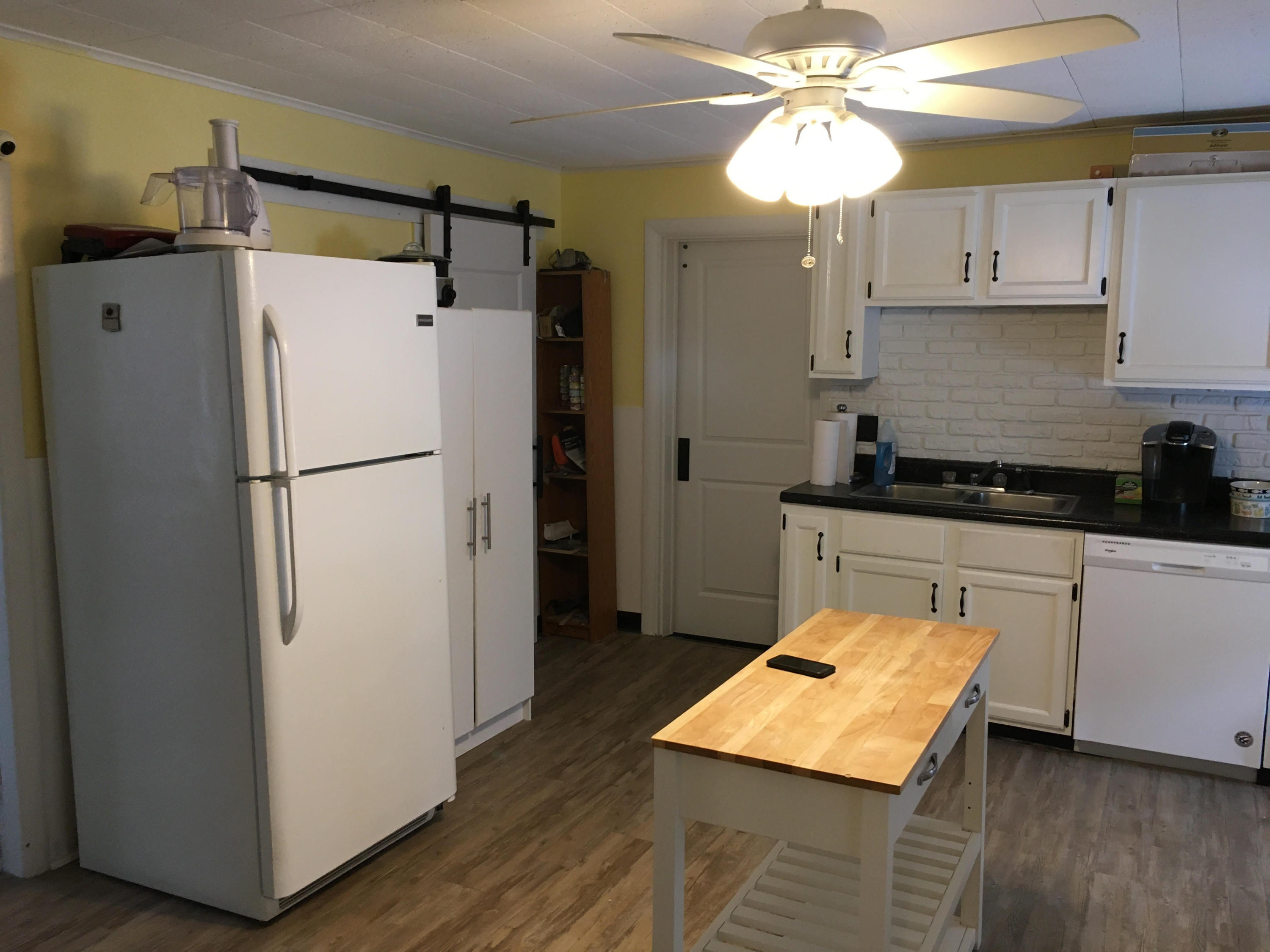 191 Riverside Drive Auburn, ME 04210 - Photo 4 of 15 kitchen 2
