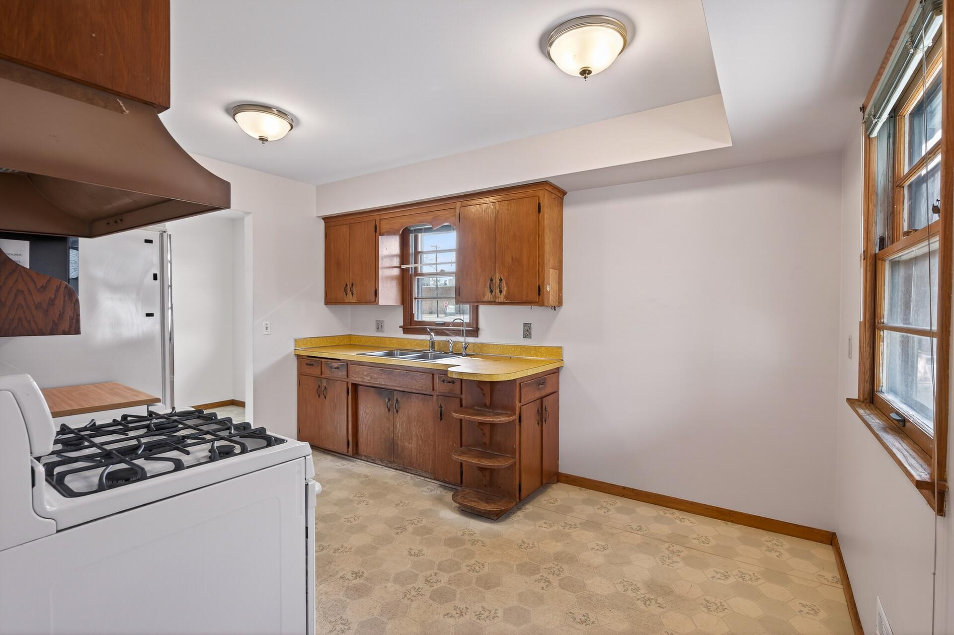 5053 Brighton Lane Mounds View, MN 55112 - Photo 14 of 34