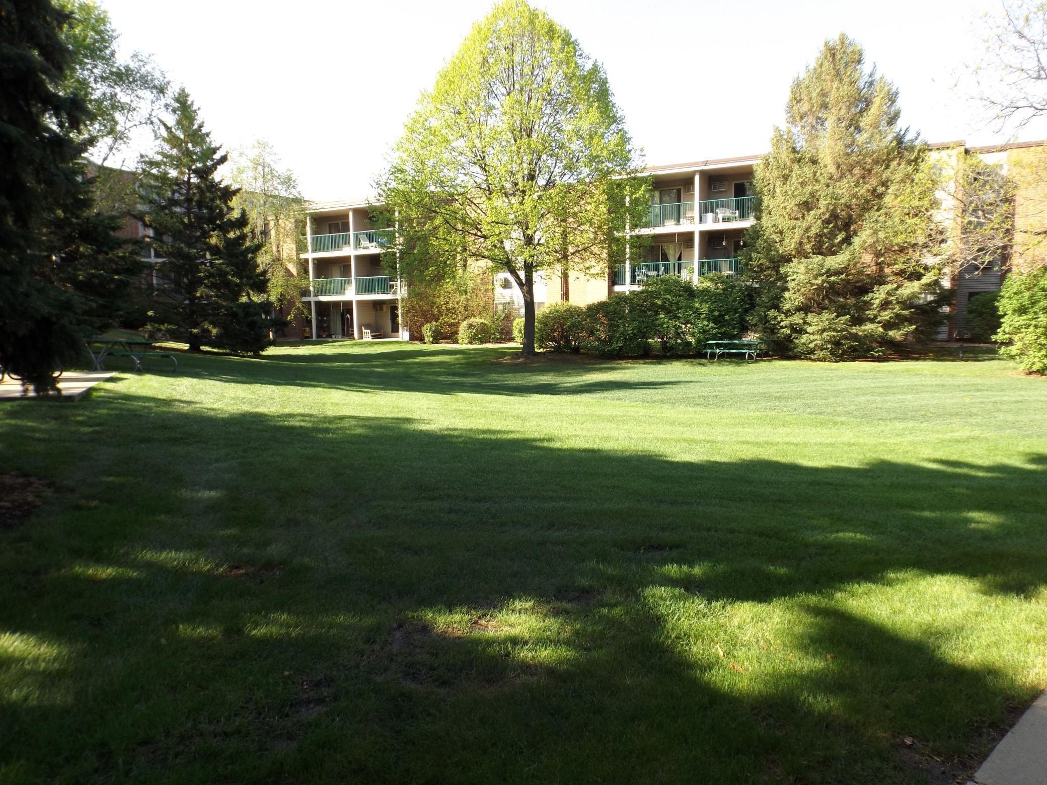 1700 Four Oaks Road, Unit 321 Eagan, MN 55121 - Photo 6 of 13