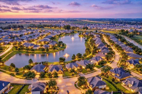 $695,000 | 13227 Orchard Shadows Drive, Richmond, TX 77407