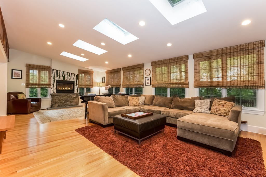 24 Ferncroft Road Newton, MA 02468 - Photo 5 of 15