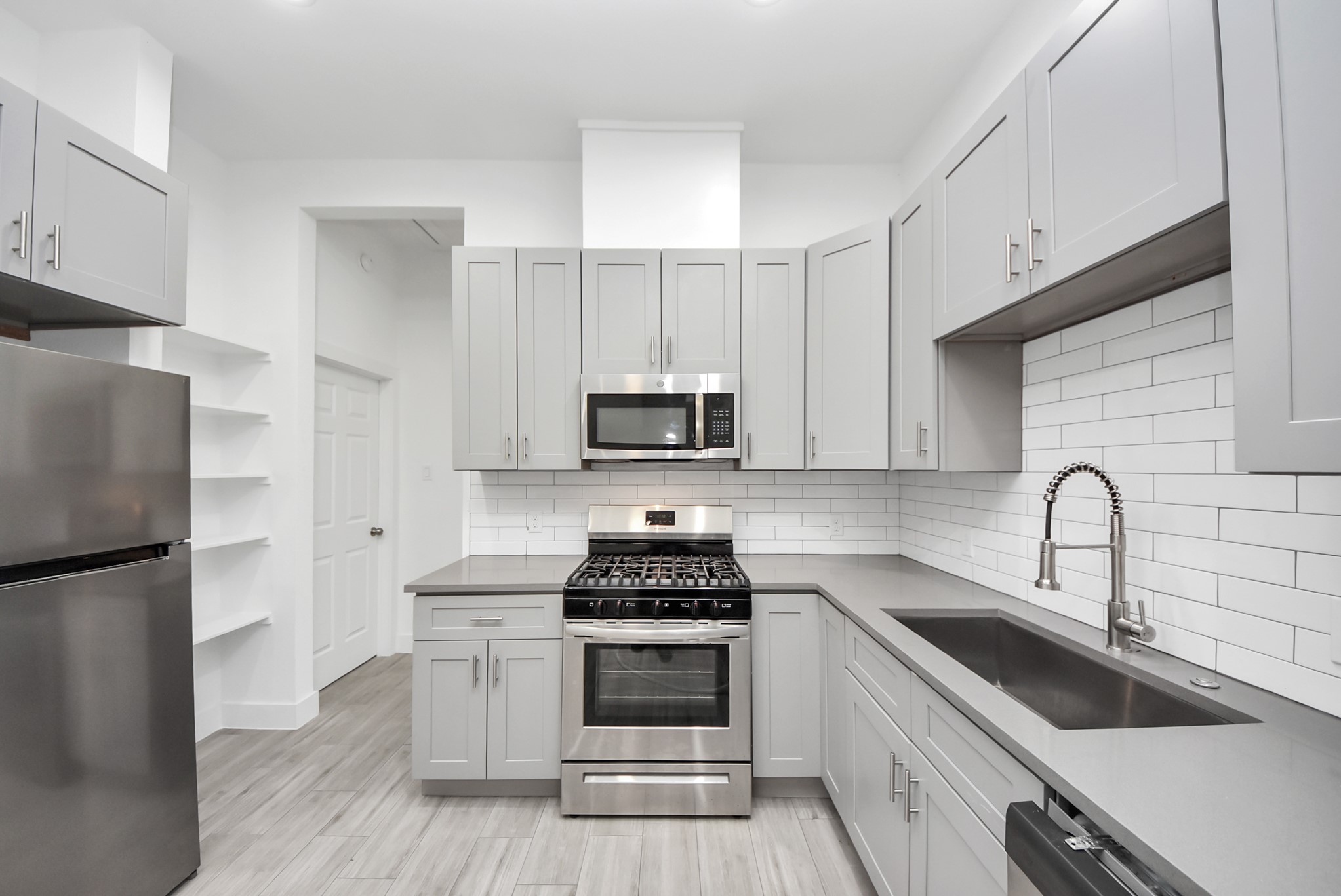 7612 Easter Street Houston, TX 77088 - Photo 7 of 30