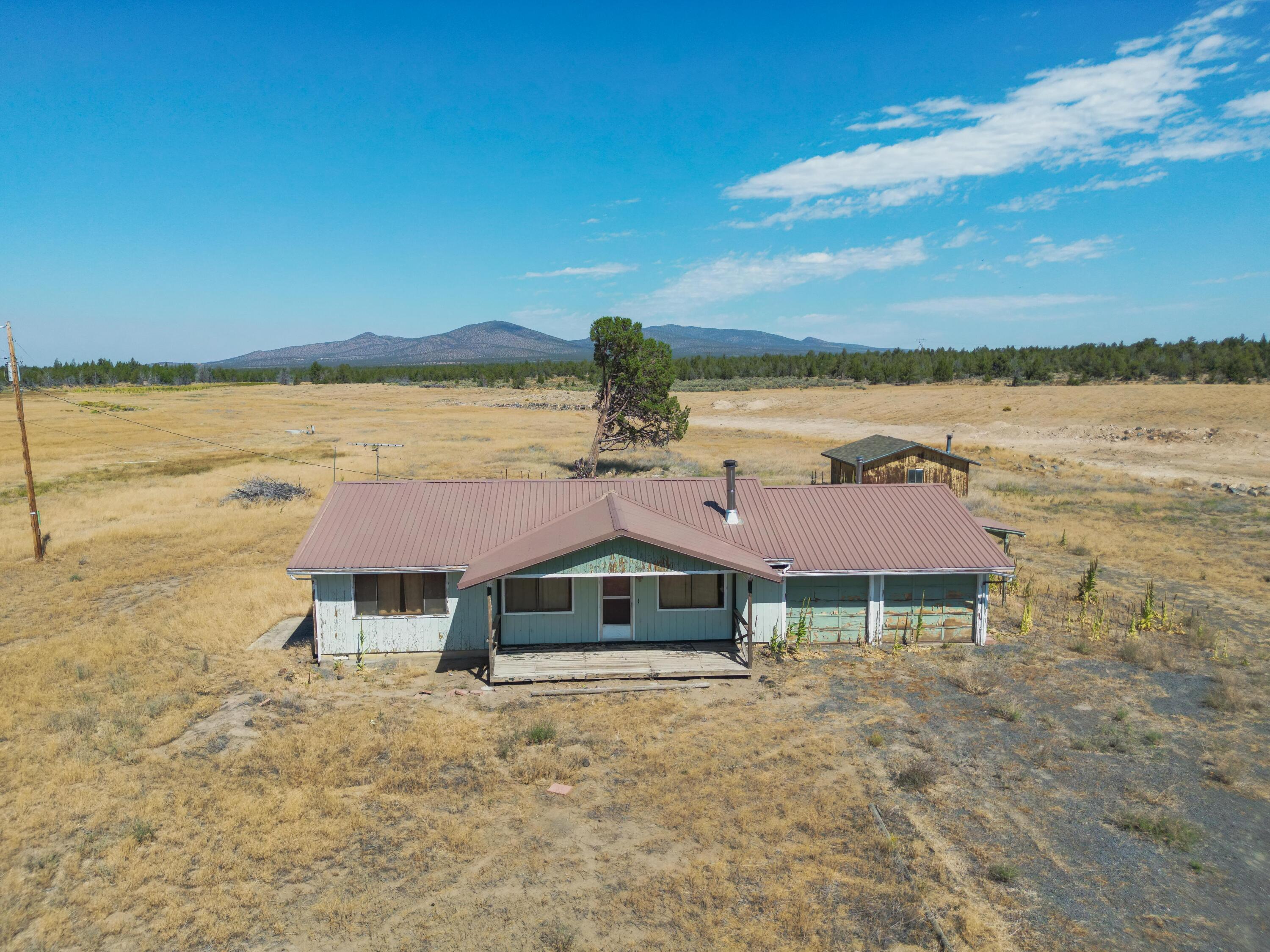 26720 Horsell Road Bend, OR 97701 - Photo 2 of 75 Front 1