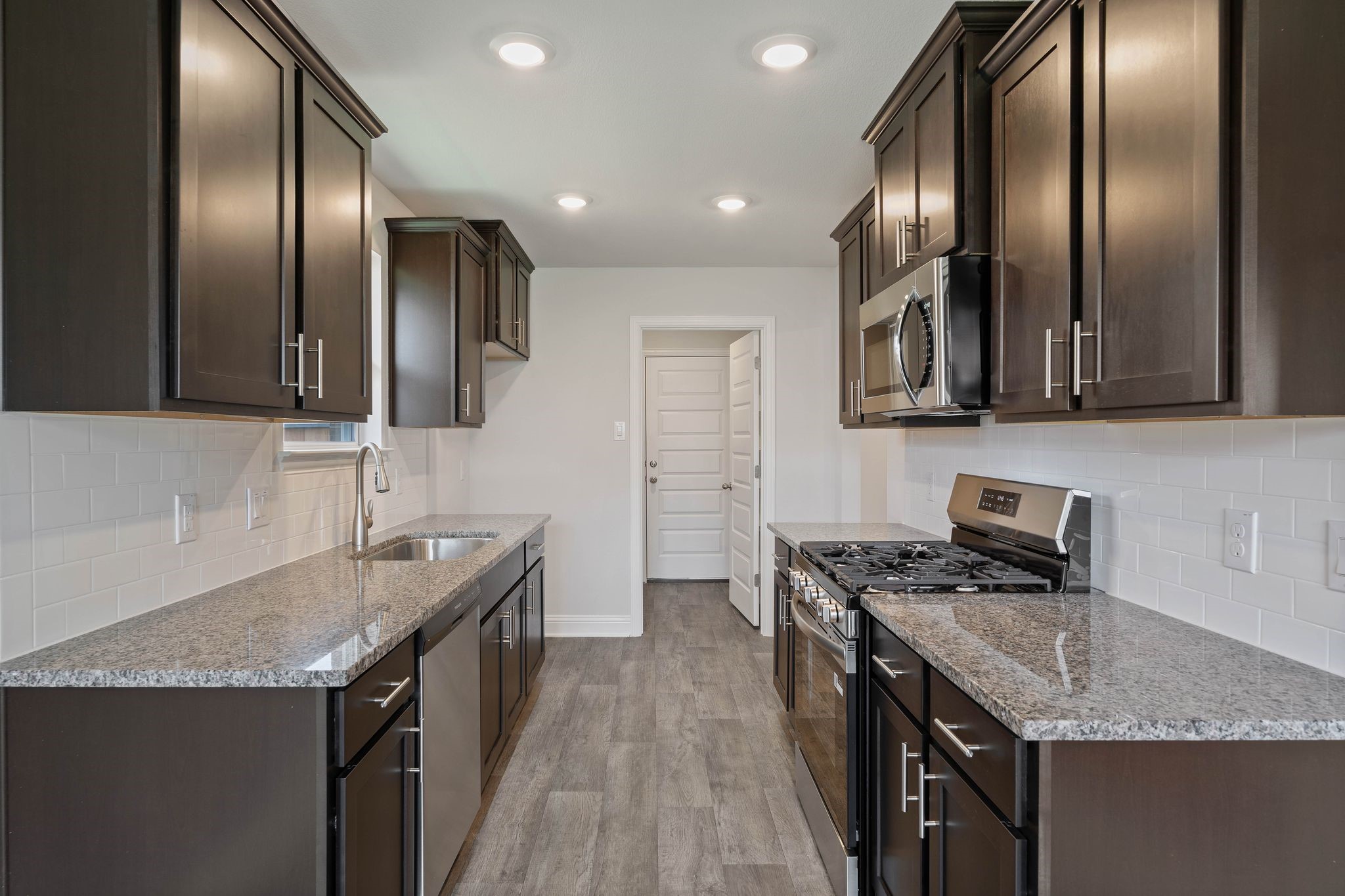 10690 Ellerston Road Cleveland, TX 77327 - Photo 14 of 28